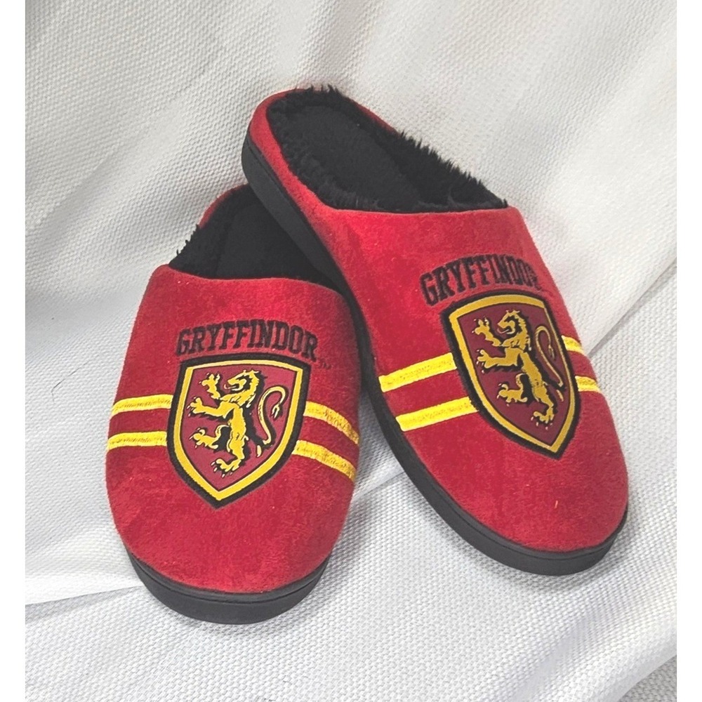 Harry Potter Gryffindor House Slippers Red Faux Fur Scuff Mens L 10-11 Bioworld